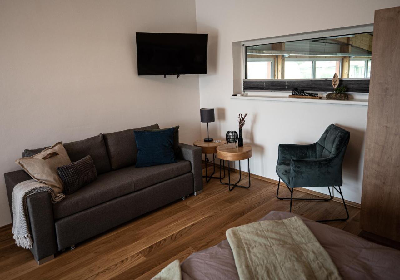 Gober&Freinbichler Weine von Hand Horitschon Exterior foto
